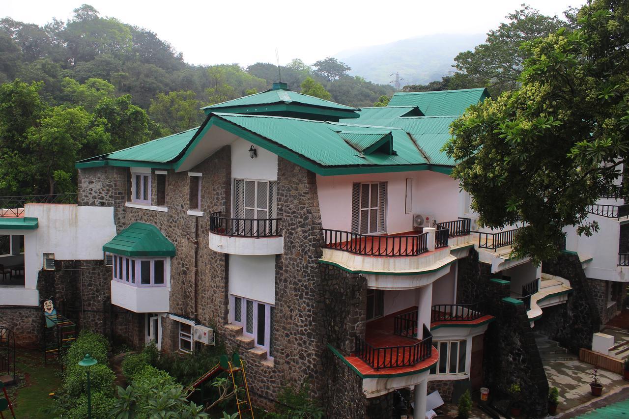 Velvet County Resort & Spa Lonavala Eksteriør billede